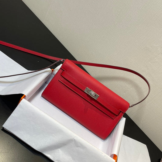 Kelly WOC 20.5 rojo Epsom herrajes plateados