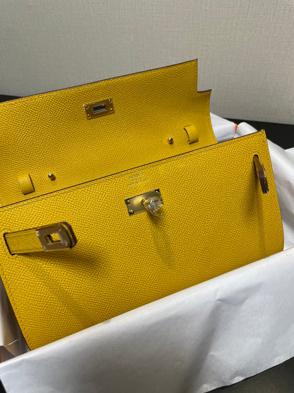 Kelly WOC 20.5 amarillo Epsom Gold Hardware