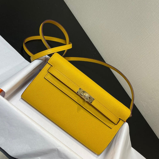Kelly WOC 20.5 amarillo Epsom Gold Hardware