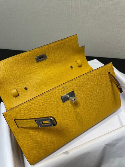 Kelly WOC 20.5 amarillo Epsom herrajes plateados