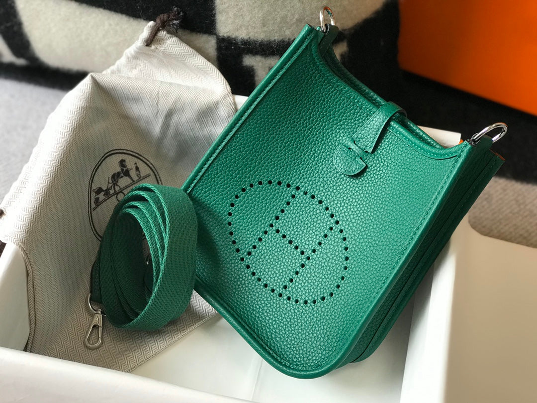 Mini Evelyne 18 cm Verde oscuro Togo Herrajes plateados