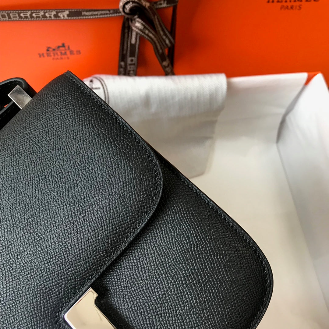 CONSTANCE 24CM NEGRO EPSOM HERRAJES DE PLATA