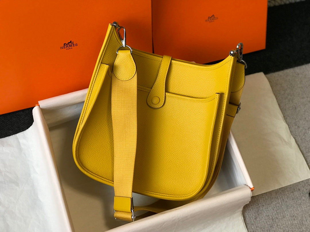 Evelyne 29cm Amarillo Oscuro Togo Shw