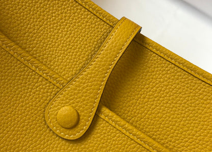 Evelyne 29cm Amarillo Oscuro Togo Shw