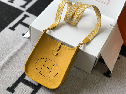 Mini Evelyne 18cm Amarillo Oscuro Togo Ghw