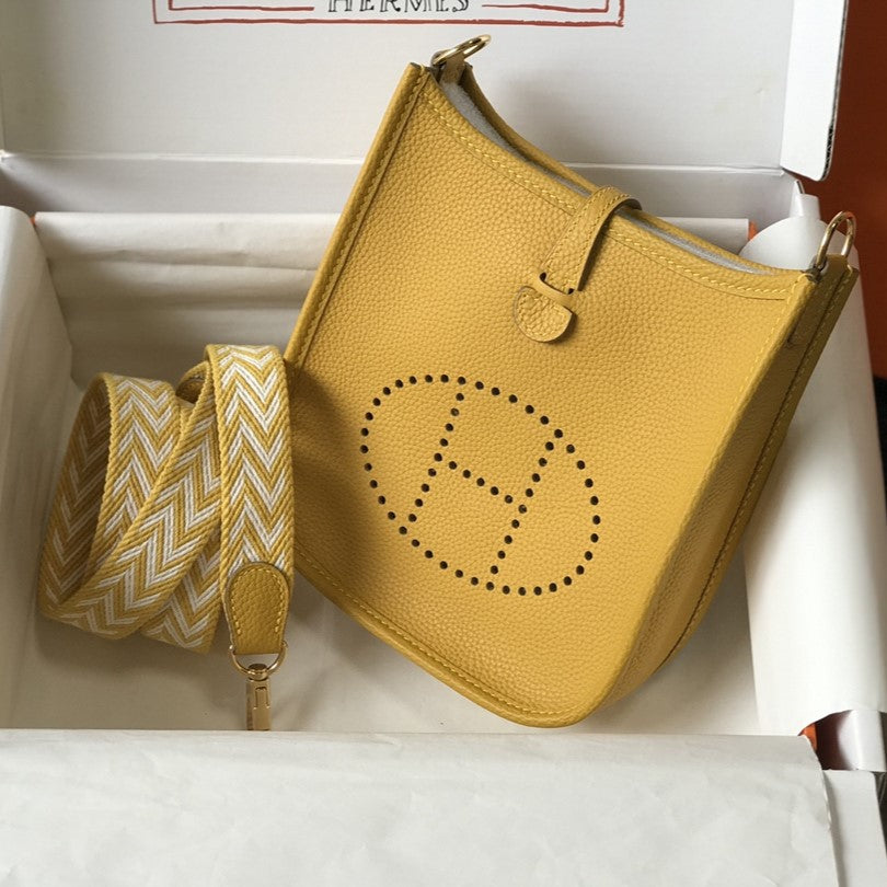 Mini Evelyne 18cm Amarillo Oscuro Togo Ghw