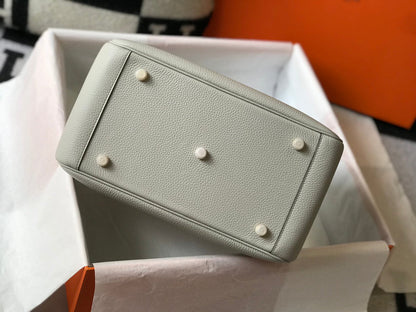 BOLSO HM LINDY 30 CREMA CUERO TAURILLON CLEMENCE