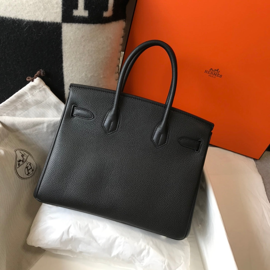 HM BIRKIN 30CM PIEL TOGO NEGRA CON HERRAJES DORADOS