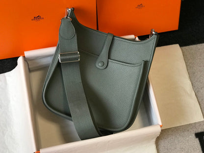 BOLSO HM EVELYNE 28 VERDE CAZADOR TOGO