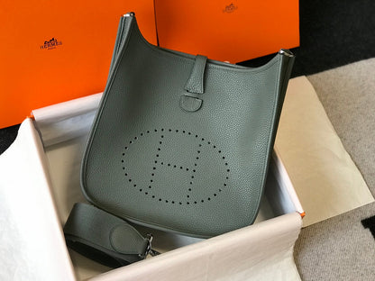 BOLSO HM EVELYNE 28 VERDE CAZADOR TOGO