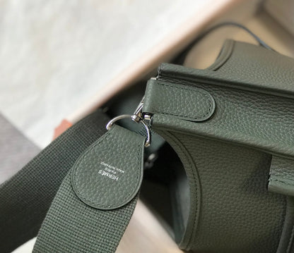 BOLSO HM EVELYNE 28 VERDE CAZADOR TOGO
