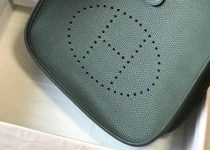 BOLSO HM EVELYNE 28 VERDE CAZADOR TOGO