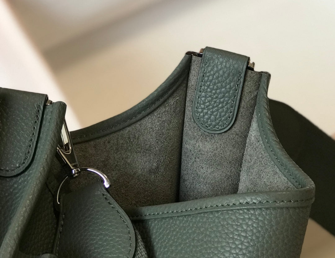 BOLSO HM EVELYNE 28 VERDE CAZADOR TOGO