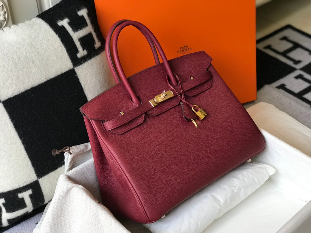 HM BIRKIN 35 CM PIEL TOGO BORGOÑA HERRAJES DORADOS
