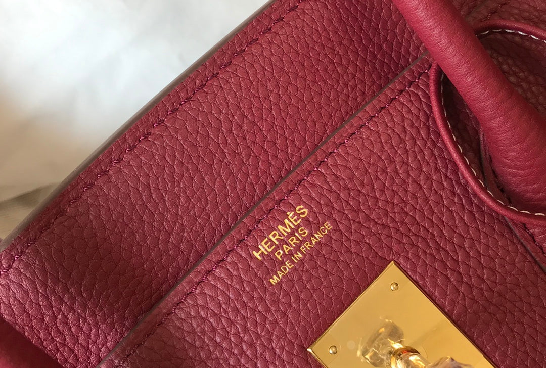 HM BIRKIN 35 CM PIEL TOGO BORGOÑA HERRAJES DORADOS