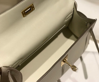 POCHETTE HM KELLY 22 CM BLANC BEIGE SWIFT QUINCAILLERIE OR