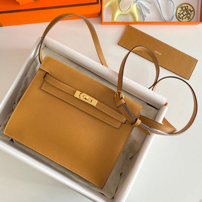 Kelly Danse II 22cm Dorado Evercolor Cuero Ghw