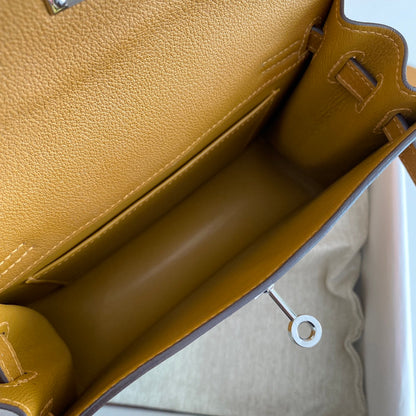 Kelly Danse II 22cm Dorado Evercolor Cuero Shw