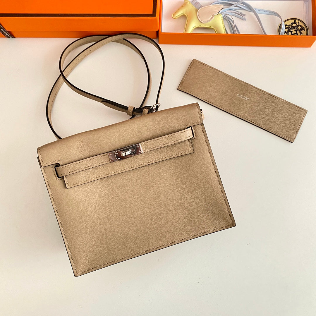 Kelly Danse II 22cm Beige Evercolor Cuero Shw