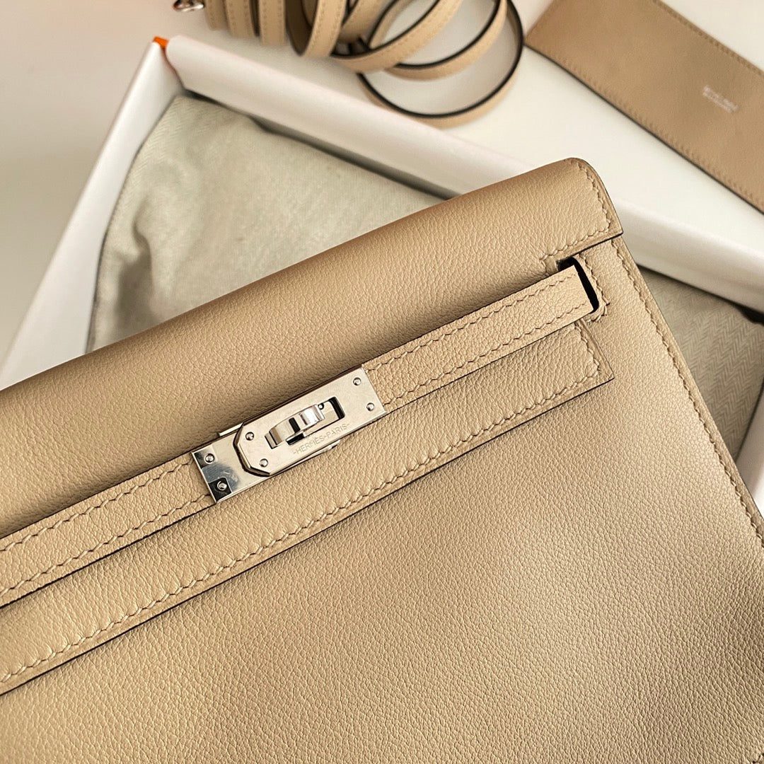 Kelly Danse II 22cm Beige Evercolor Cuero Shw