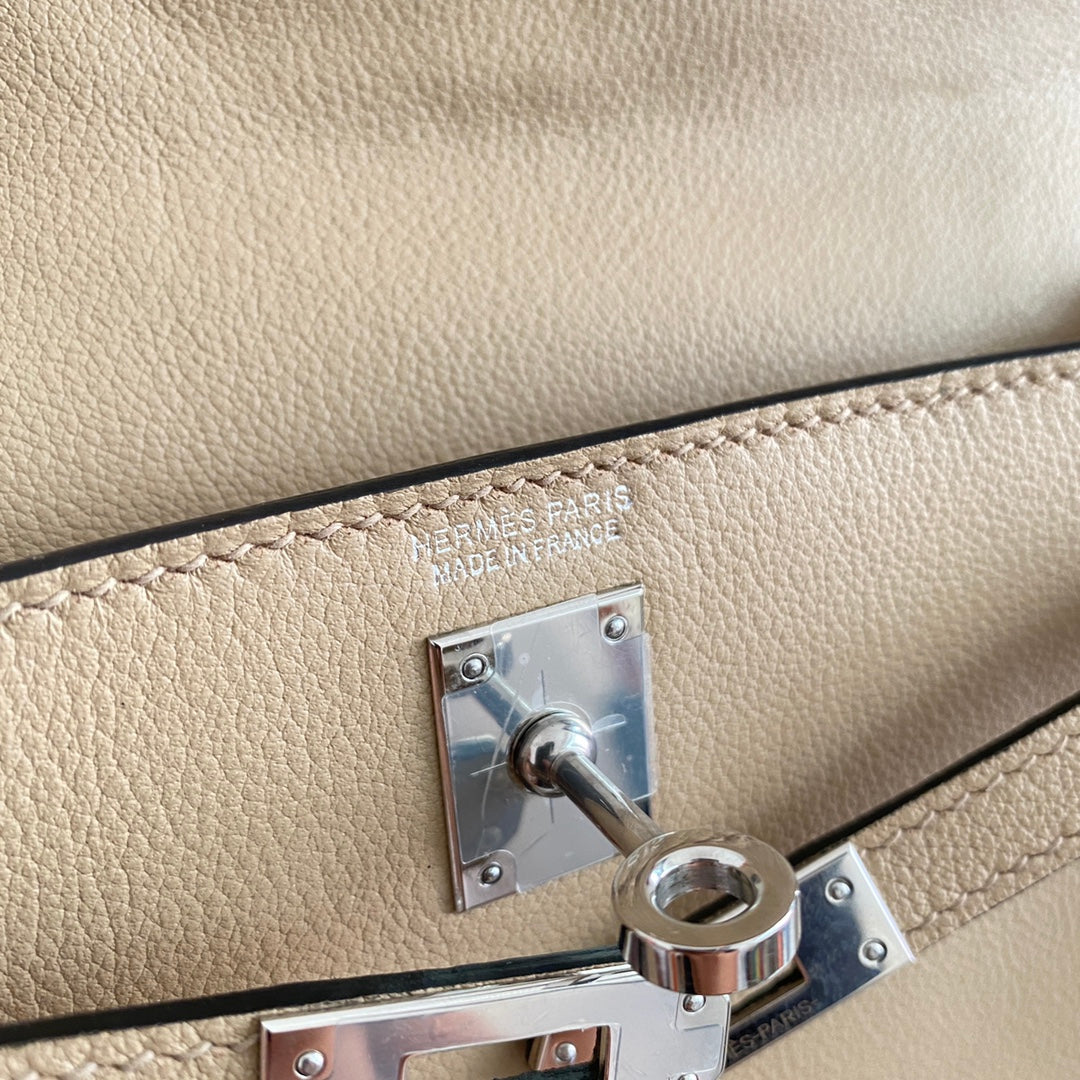 Kelly Danse II 22cm Beige Evercolor Cuero Shw