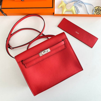 Kelly Danse II 22cm Rojo Evercolor Cuero Shw