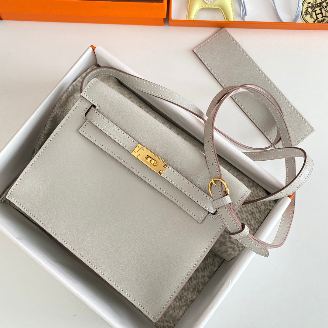 Kelly Danse II 22cm Gris Claro Evercolor Cuero Ghw