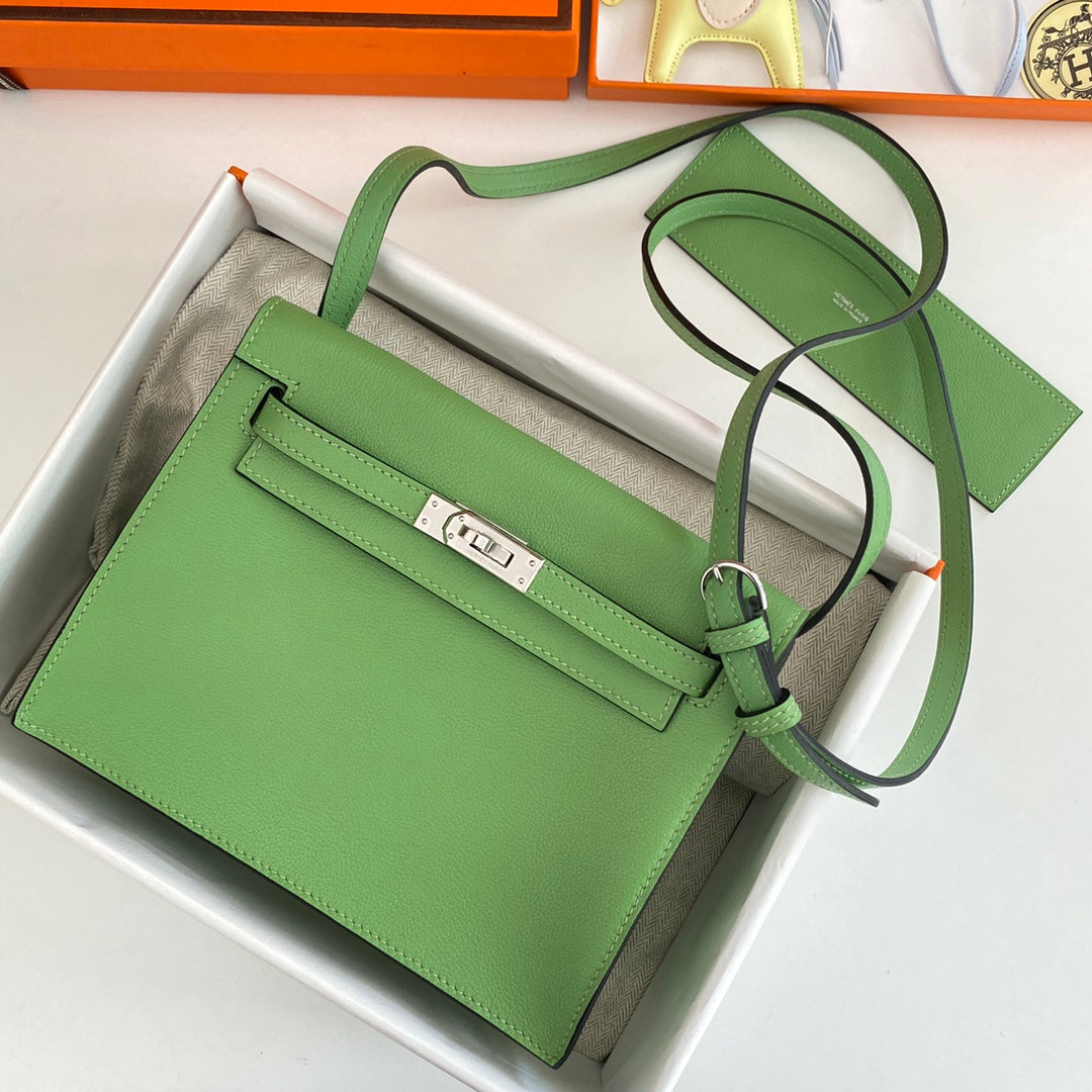 Kelly Danse II 22cm Verde Evercolor Cuero Shw