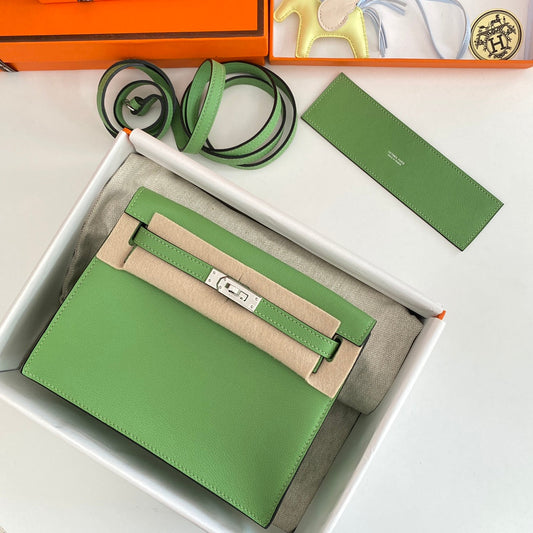 Kelly Danse II 22cm Verde Evercolor Cuero Shw
