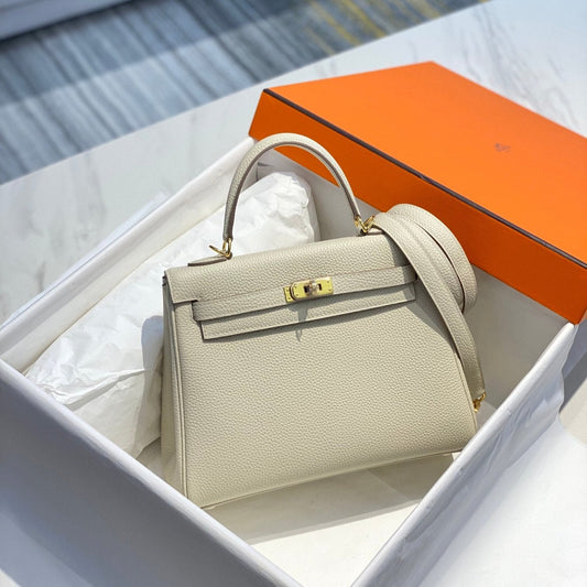 HM KELLY 25 CM CREMA TOGO HARDWARE DORADO