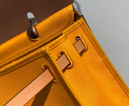 Herbag 31 Toile Lona Amarillo Oscuro Piel de Vaca Dorada