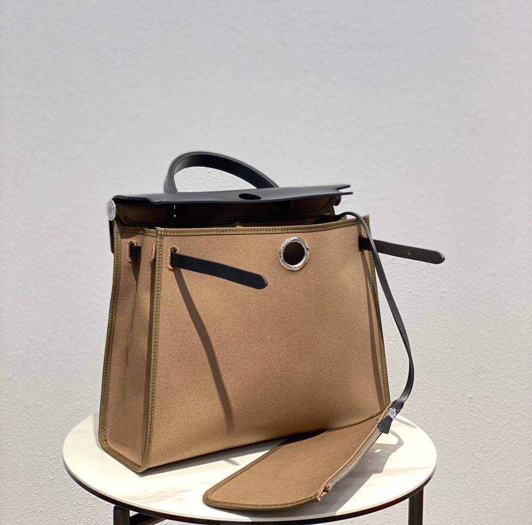 Herbag 31 Toile Lona Marrón Piel de Vaca Negra