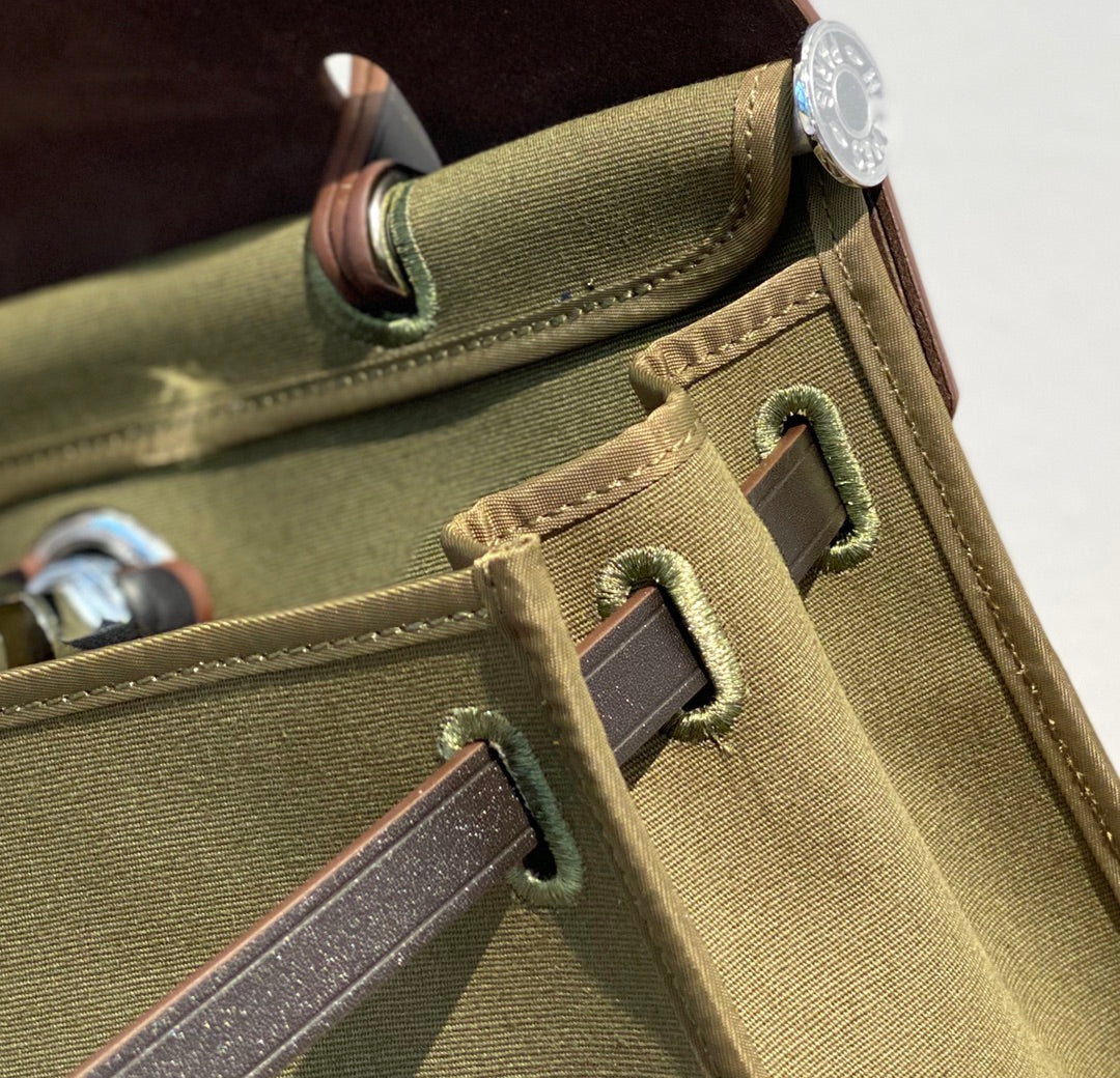 Herbag 31 Toile Olive Canvas Piel de vacuno negra