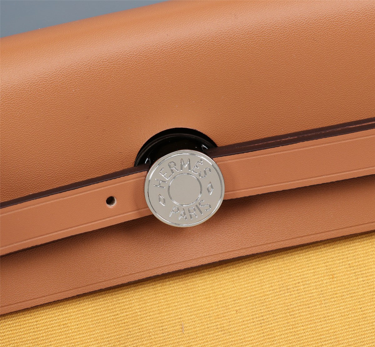 HM HERBAG ZIP 31 LONA DE CÚRCUMA Y COBRE