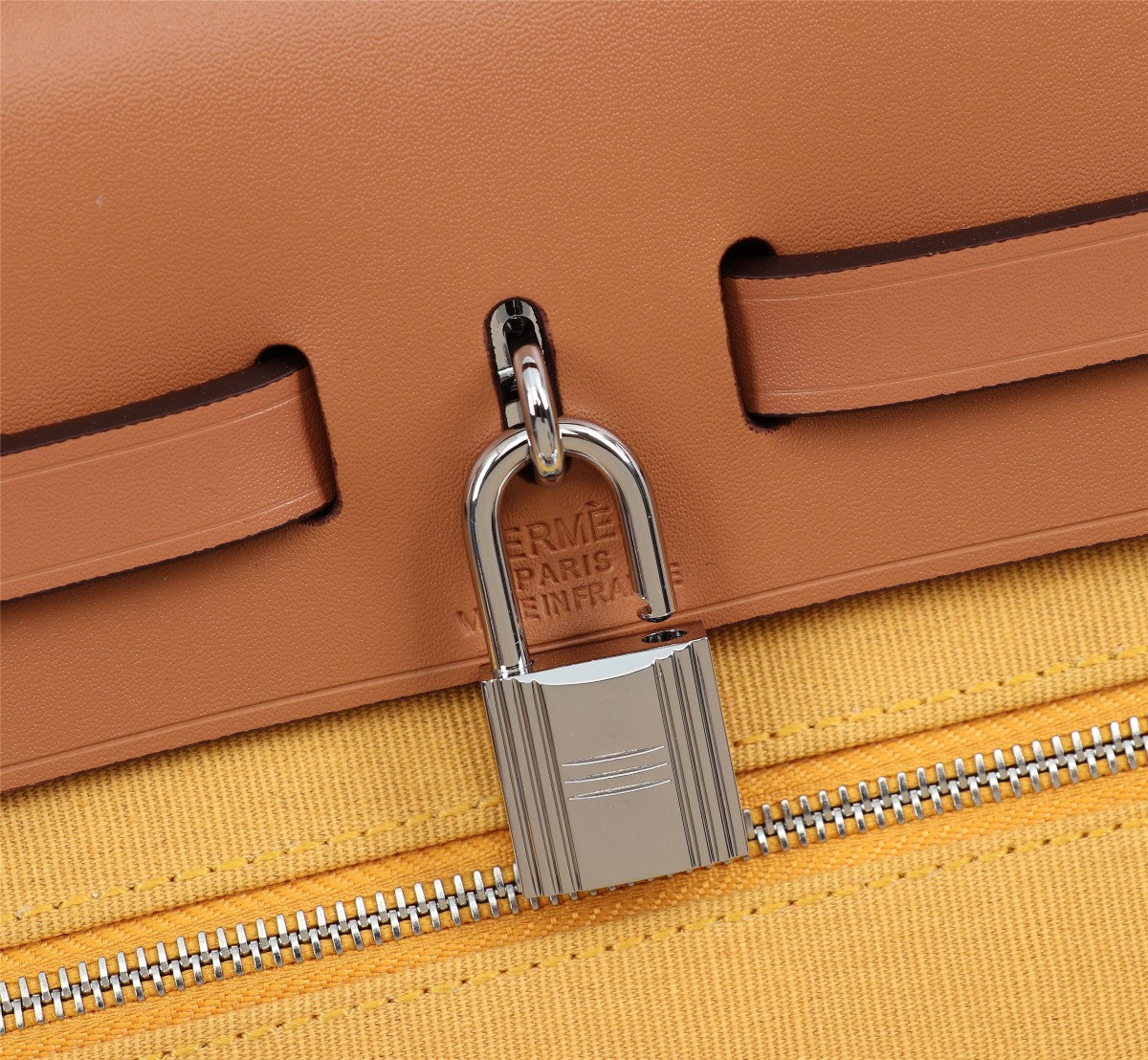 HM HERBAG ZIP 31 LONA DE CÚRCUMA Y COBRE