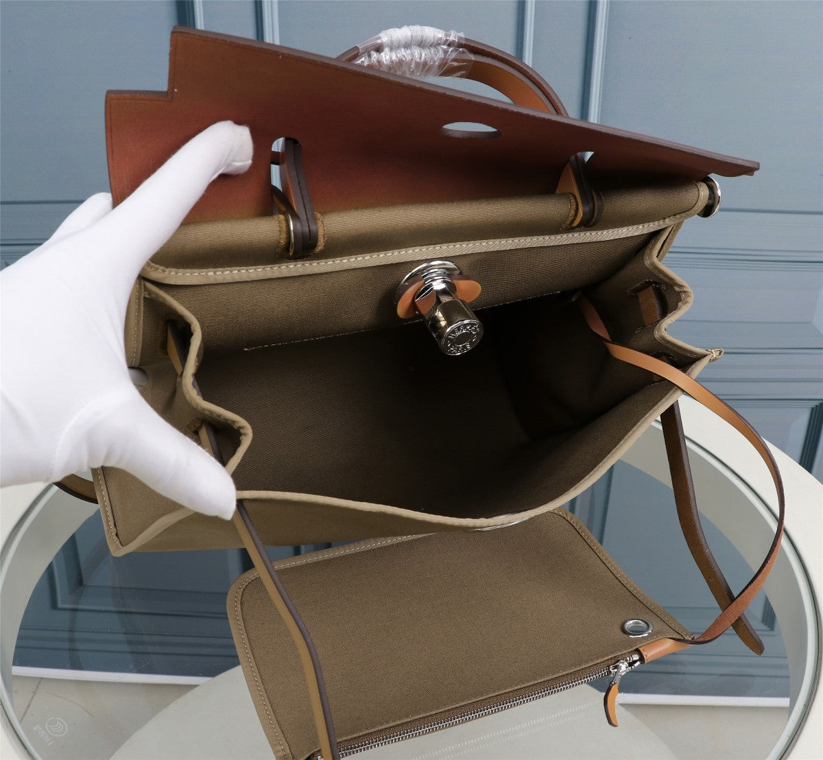 HM HERBAG ZIP 31 LONA OLIVA Y BRONCE
