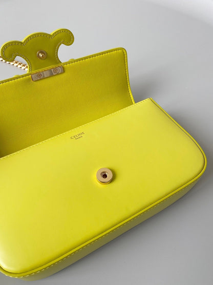 BOLSO DE AXILAS CON CADENA EN RELIEVE DE PIEL DE BECERRO AMARILLO CHARTREUSE