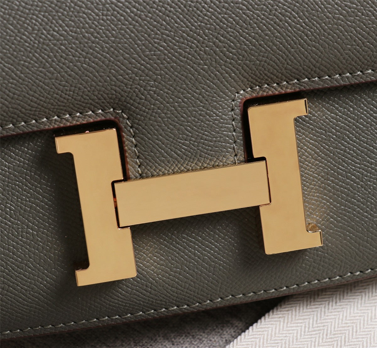 BOLSAS HM CONSTANCE 19 EPSOM GRIS PELTRE