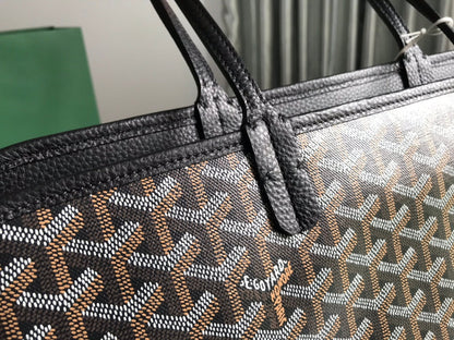BOLSO HARDY PM 40 EN LONA GOYARDINE NEGRA Y ADORNO DE CUERO TAURILLON