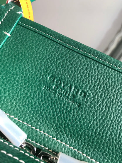 BOLSO HARDY PM 40 EN LONA GOYARDINE VERDE Y ADORNO DE CUERO TAURILLON