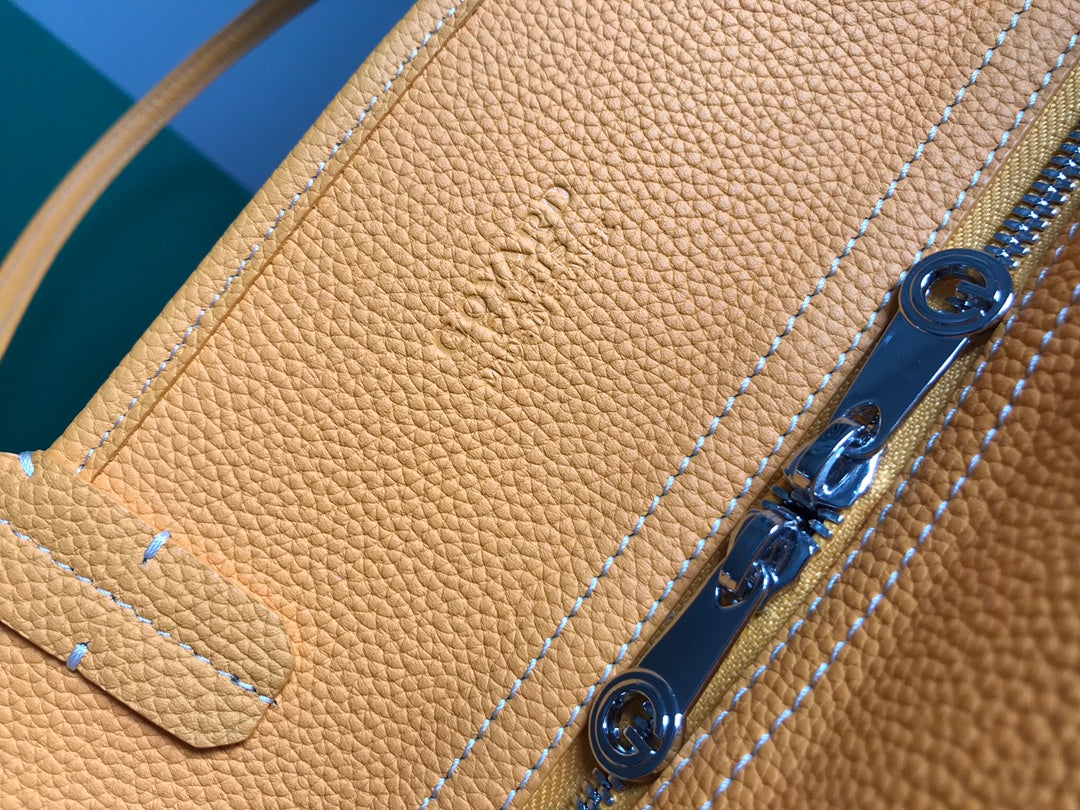 BOLSO HARDY PM 40 EN LONA GOYARDINE AMARILLA Y ADORNO DE CUERO TAURILLON