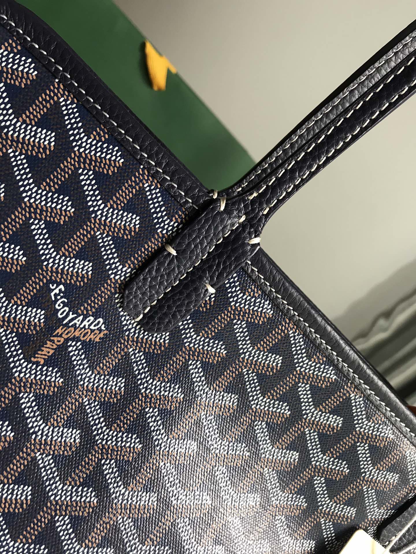 BOLSO HARDY PM 40 EN LONA GOYARDINE AZUL MARINO Y ADORNO DE CUERO TAURILLON NEGRO