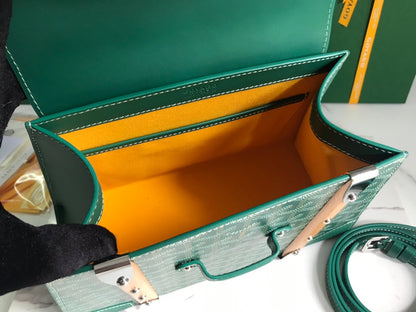 SA?GON PM BAG 28 IN GREEN GOYARDINE CANVAS AND CALFSKIN
