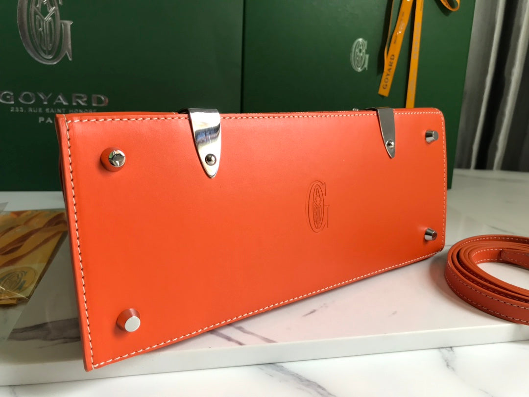SA?GON PM BAG 28 IN RED ORANGE GOYARDINE CANVAS AND CALFSKIN