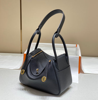 BOLSO HM LINDY 30 NEGRO TAURILLON PIEL CLEMENCE