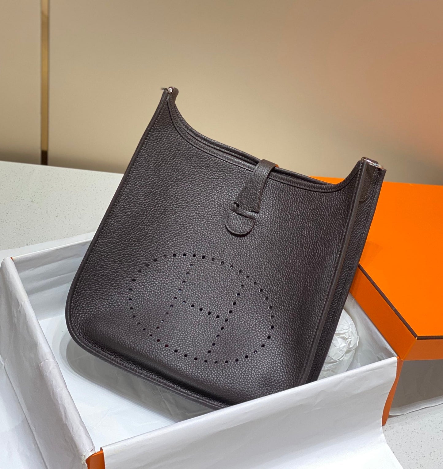 Evelyne 29cm Chocolate Togo Show