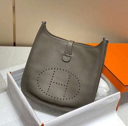 Evelyne 29cm Marrón Oscuro Togo Shw