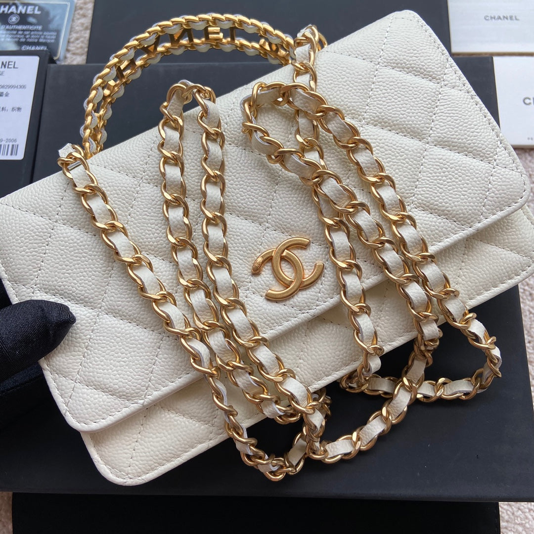 CC Woc Bolso de mano de 20 cm con asa superior de piel de becerro granulada blanca y herrajes dorados