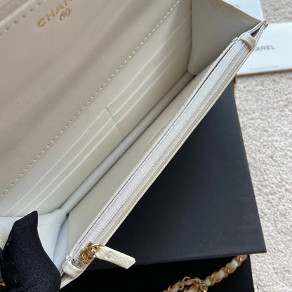 CC Woc Bolso de mano de 20 cm con asa superior de piel de becerro granulada blanca y herrajes dorados