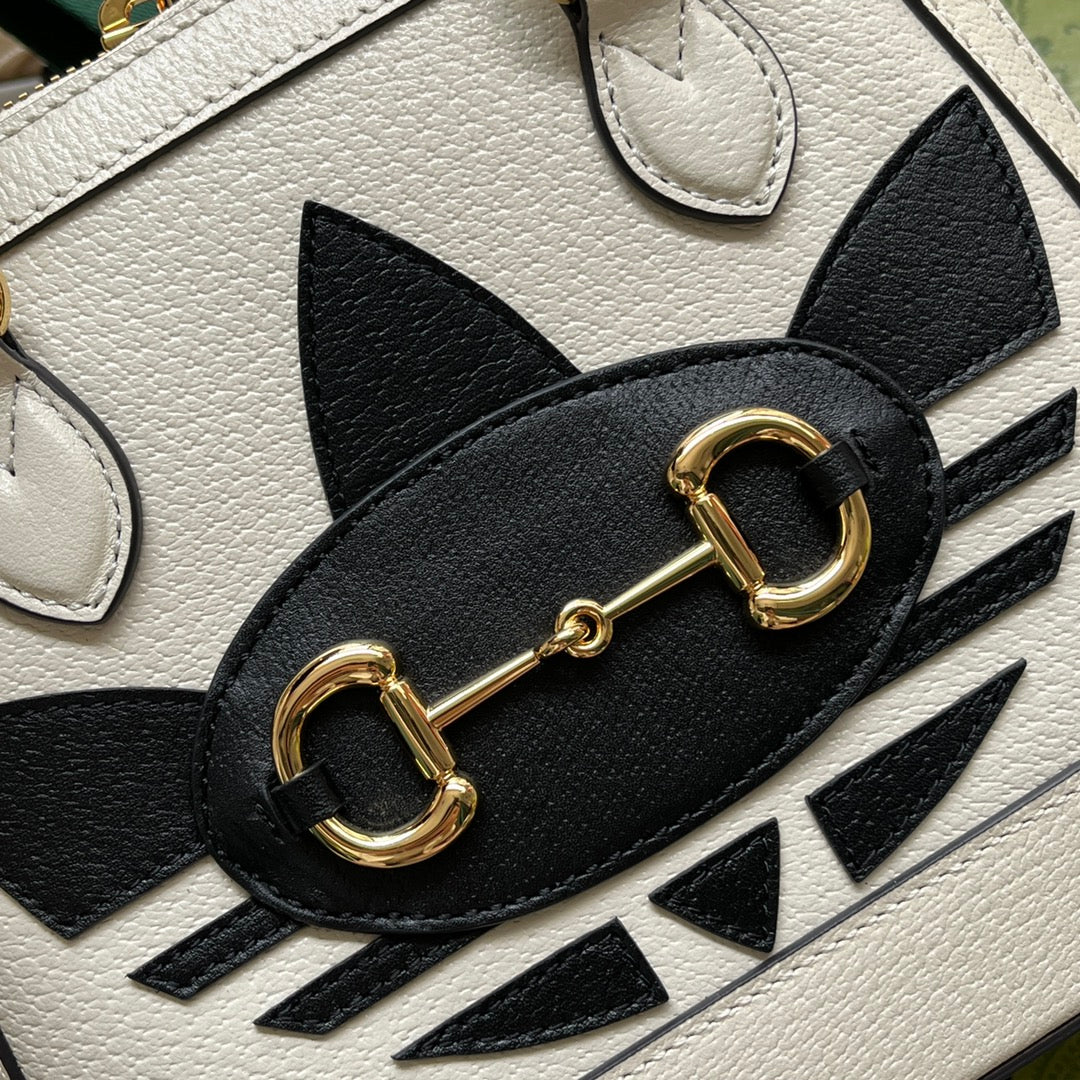 BOLSO TOTE GGxADIDAS HORSEBIT 1955 20 CON CORREA DE TEJIDO EN PIEL DE BECERRO BLANCA Y NEGRA CON HERRAJES DORADOS